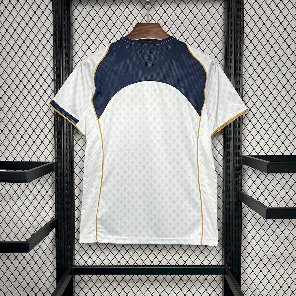 Portugal Away 2004