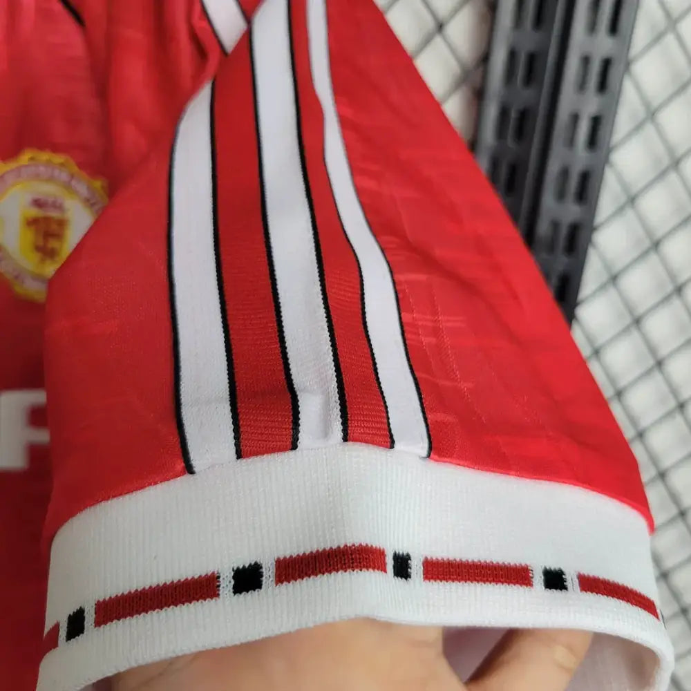 Manchester United Home 90/02