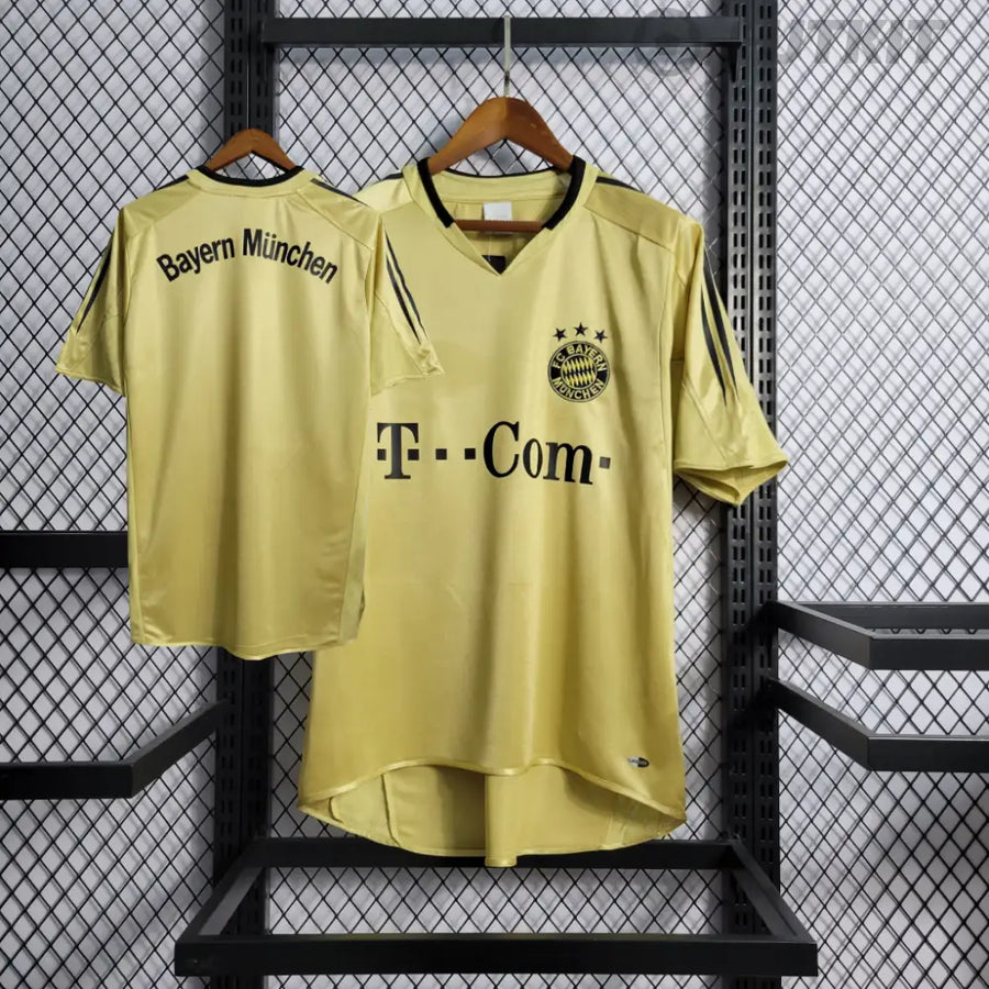 FC Bayern Munich Away 04/05